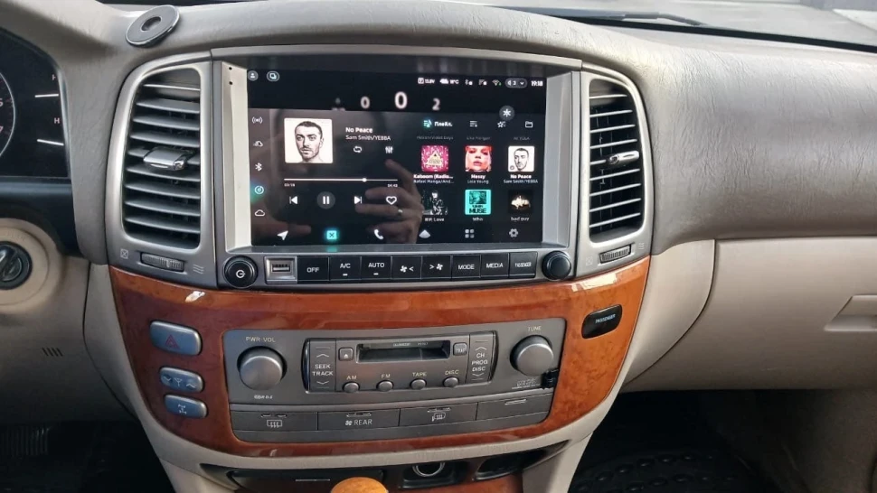 Штатная магнитола Teyes CC3 2K 6/128 Toyota Land Cruiser 100 (2002-2007) F2 Тип-C